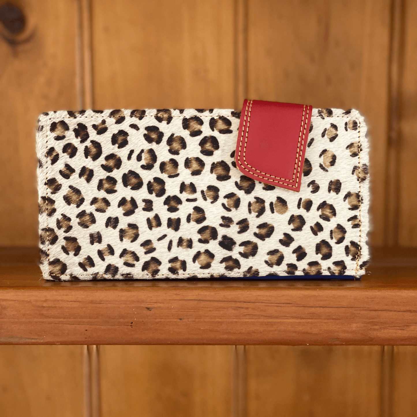 animal print, ladies wallets, cowhide, country fashion, womens handbags, leather, leopard, cheeta , pink, red, multicolour