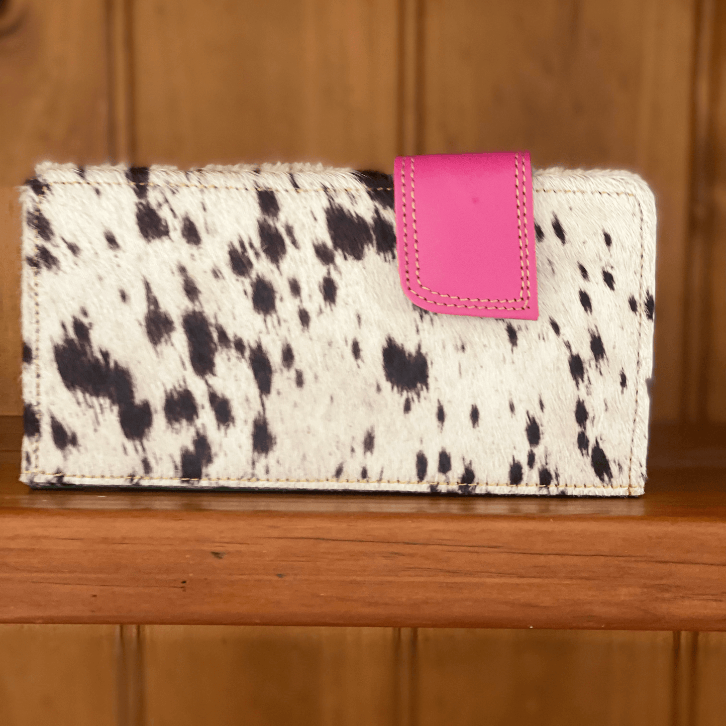 animal print, ladies wallets, cowhide, country fashion, womens handbags, leather, leopard, cheeta , pink, red, multicolour